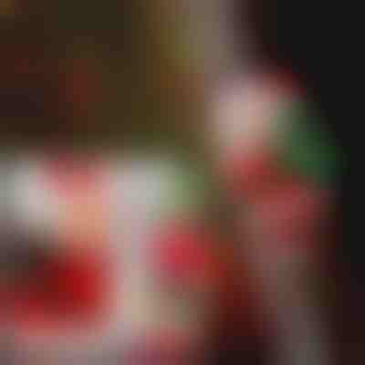 Santa lezoucí po žebříku | LADDERSANTA